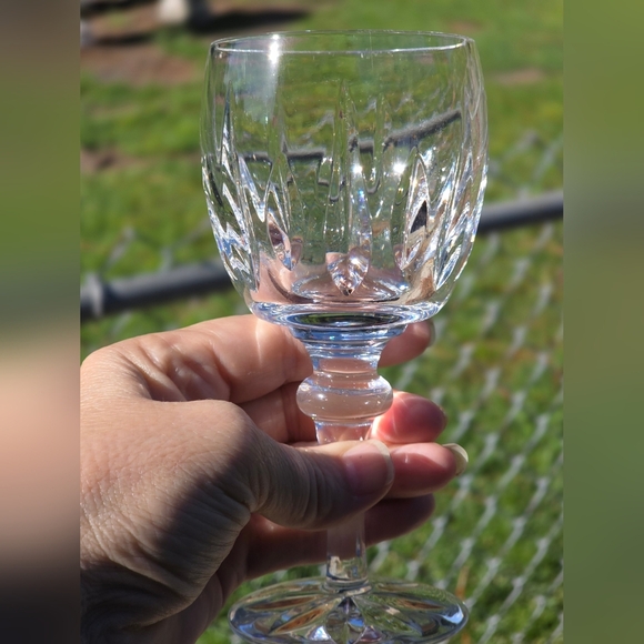 8 ATLANTIS CASCAIS CRYSTAL WINE GLASSES PERFECT CONDITION NO SCRATCHES OR CHIPS. - Picture 6 of 6